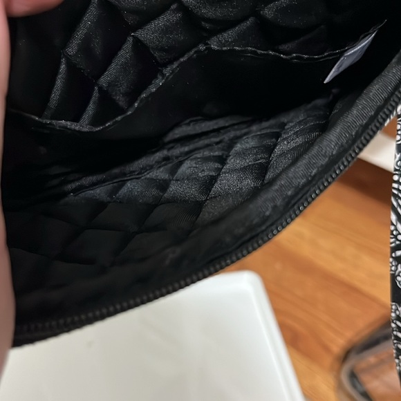 Vera Bradley cord keeper wristlet From the outlet could use for purse or travel. - Picture 3 of 7